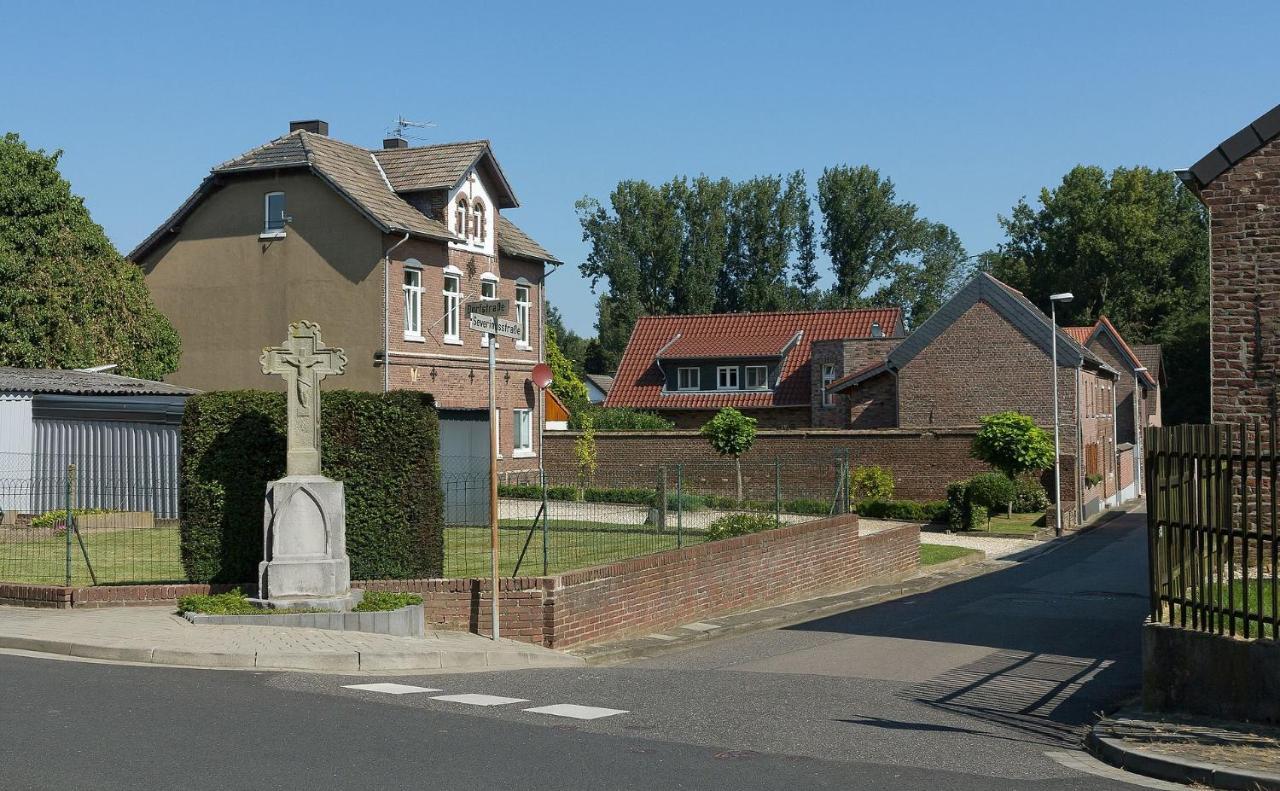 B&B 'T Wehrzien Selfkant 外观 照片